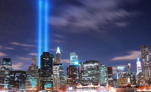 9/11 light beams on anniversary 